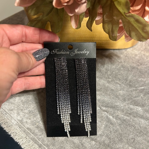 Elegant Black and Silver Rhinestone Dangle Fringe Earrings - Picture 3 of 3